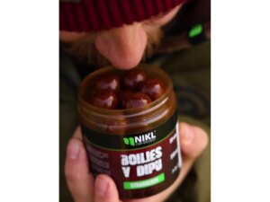 Nikl Boilies v dipu Strawberry 250ml