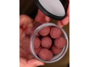 Nikl Criticals boilie Strawberry 250ml