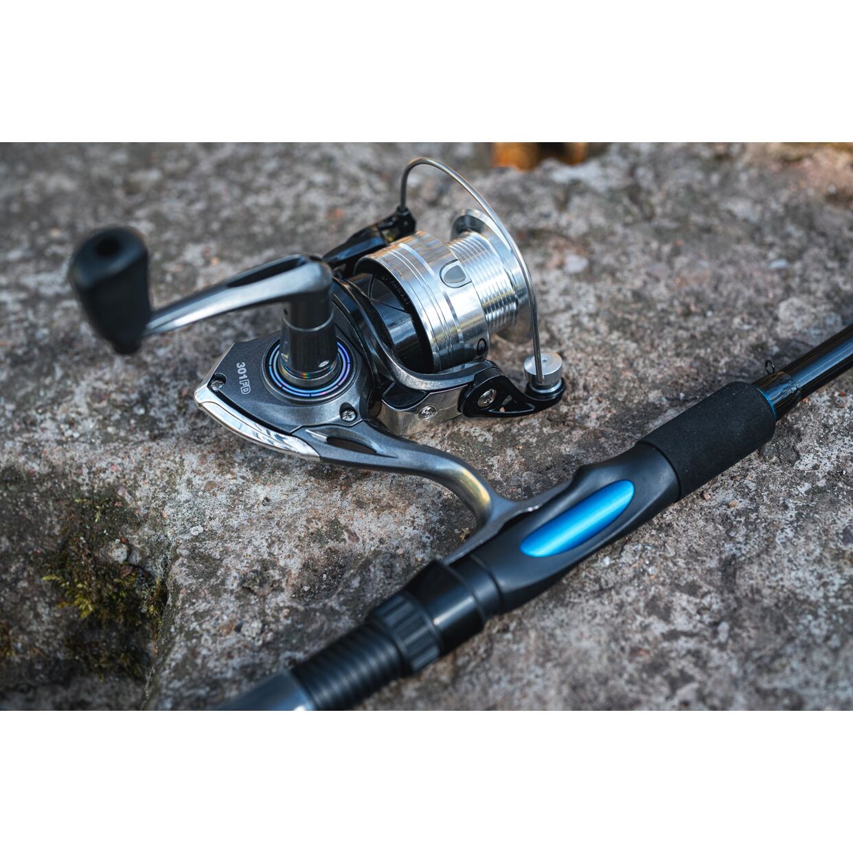 Garbolino prut Proxima JetSpin M 2,40m, 10-30g + naviják Strike 301 FD - MojeRybárstvo.sk Garbolino prut Proxima JetSpin M 2,40m, 10-30g + naviják Strike 301 FD – Obrázok 4