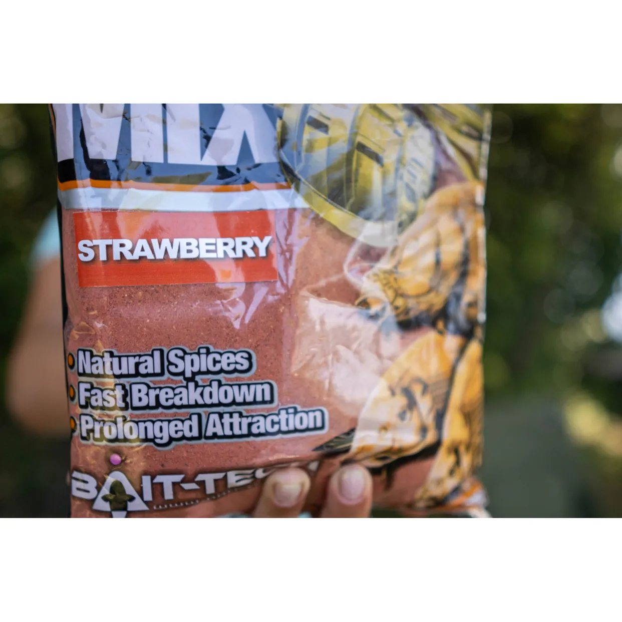 Bait-Tech krmítková směs Super Method Mix Strawberry 2 kg - MojeRybárstvo.sk Bait-Tech krmítková směs Super Method Mix Strawberry 2 kg – Obrázok 3