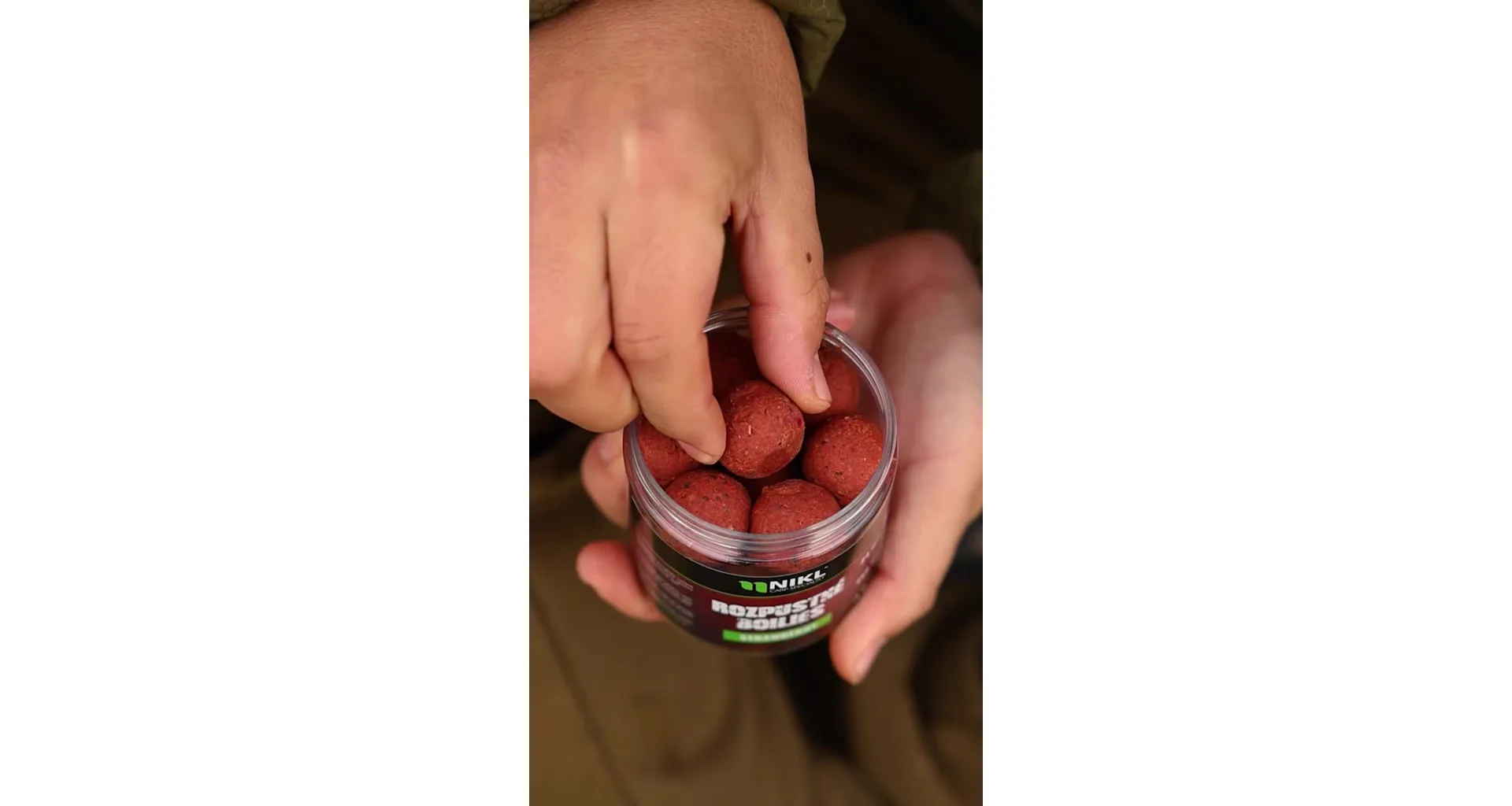 Nikl Rozpustné boilies Strawberry 250ml - MojeRybárstvo.sk Nikl Rozpustné boilies Strawberry 250ml – Obrázok 3