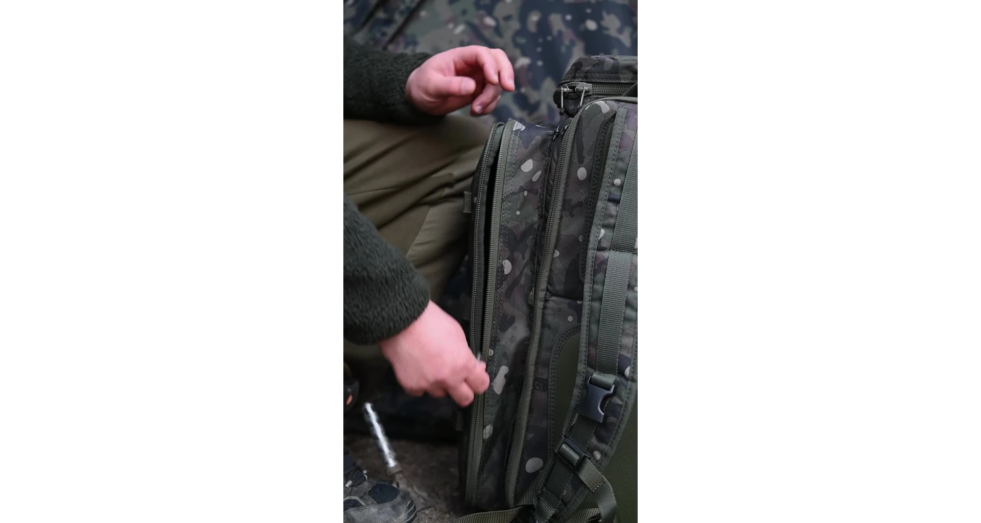 Trakker Batoh NXC Camo Deluxe Rucksack - MojeRybárstvo.sk Trakker Batoh NXC Camo Deluxe Rucksack – Obrázok 3