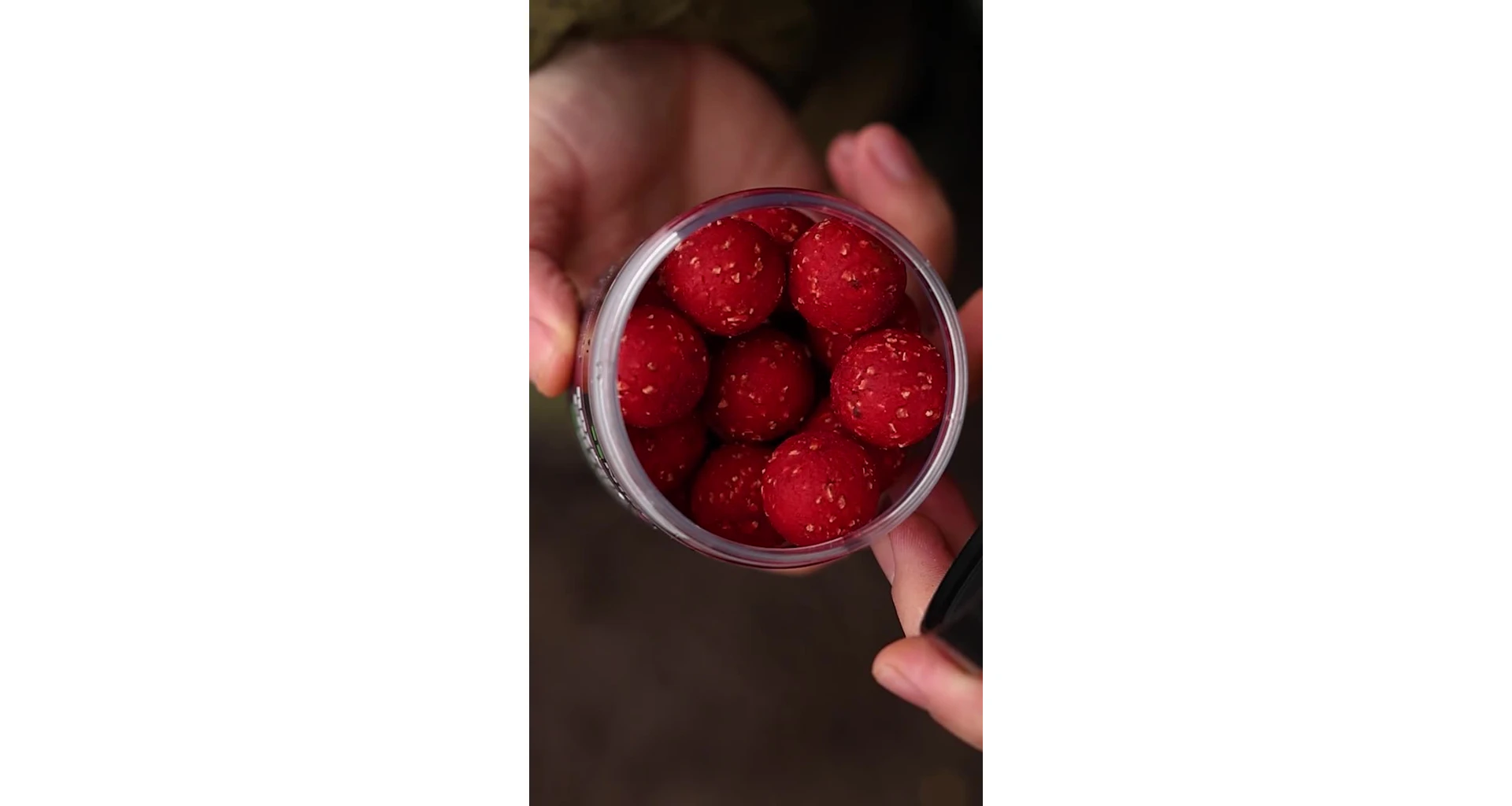 Nikl Rozpustné Criticals boilie Krill Berry 250ml - MojeRybárstvo.sk Nikl Rozpustné Criticals boilie Krill Berry 250ml – Obrázok 3